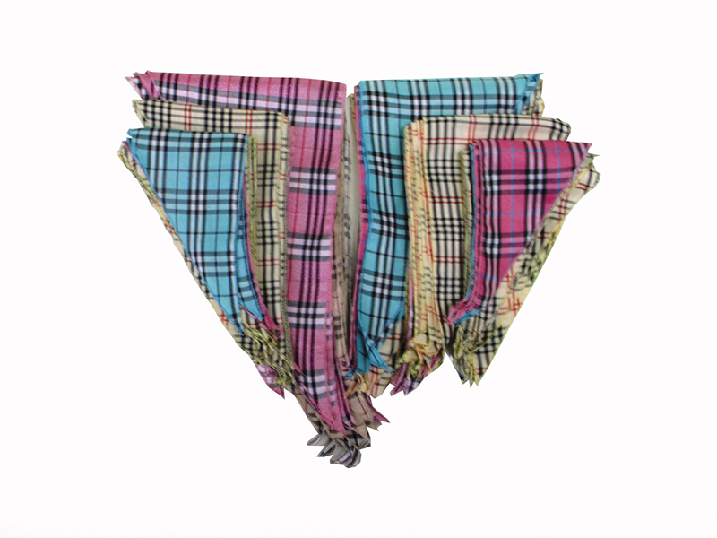 SAC DE 72 FOULARDS/BANDANAS QUADRILLÉS POUR CHIENS, BAG OF 72 PLAID BANDANA/SCARF FOR DOGS